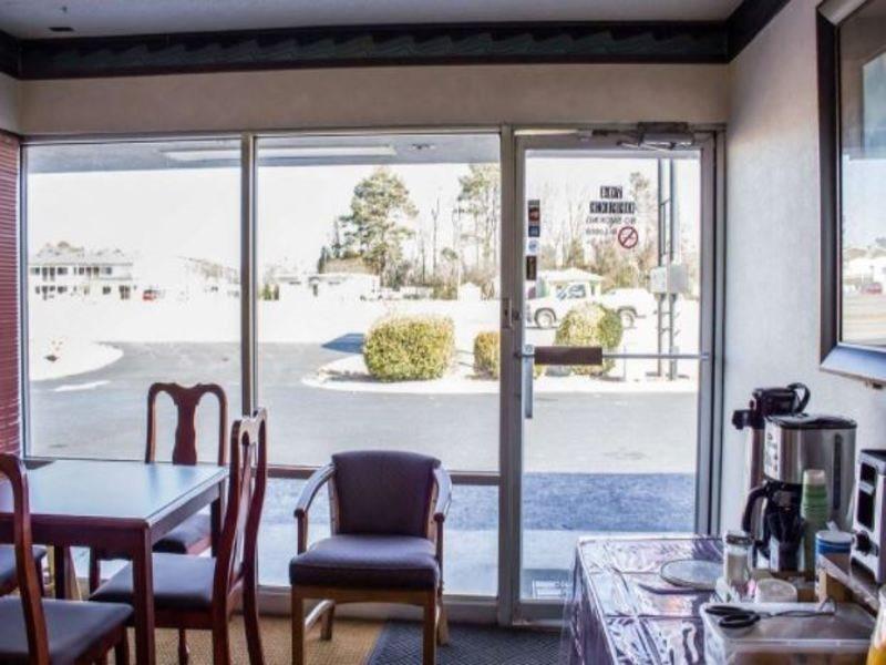 Econo Lodge Goldsboro Hwy 70 Zewnętrze zdjęcie